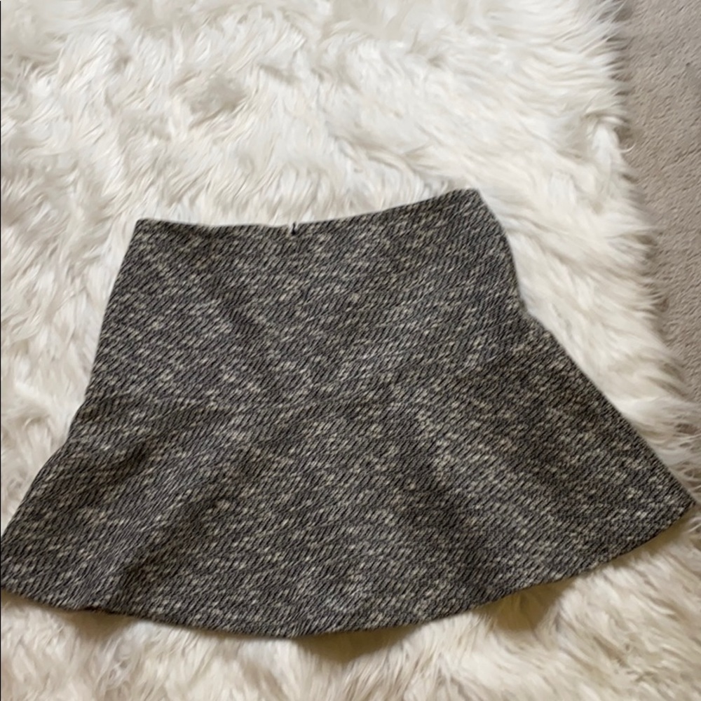 Loft Petite Black/White Skater Skirt, Size MP - Picture 6 of 6